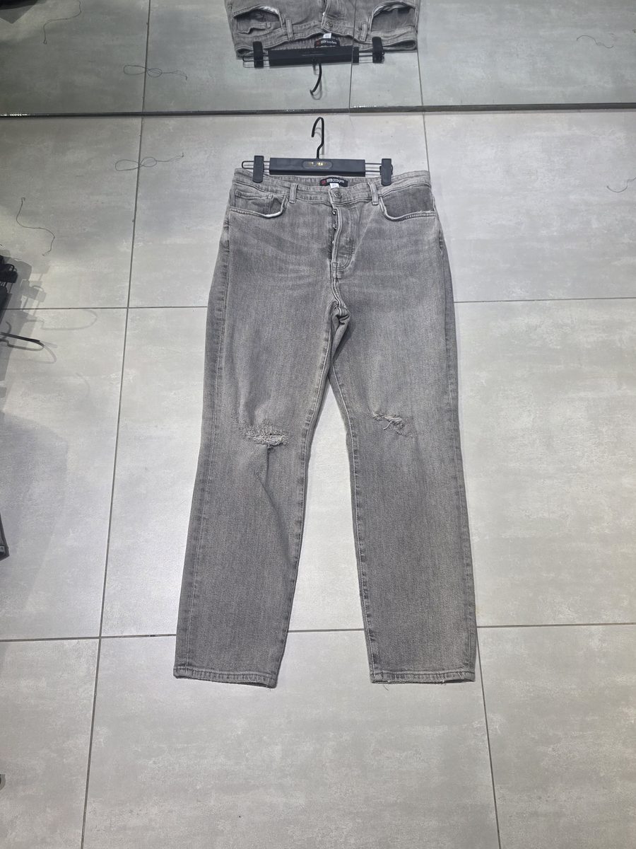 Grey Mom Jeans — Grey
